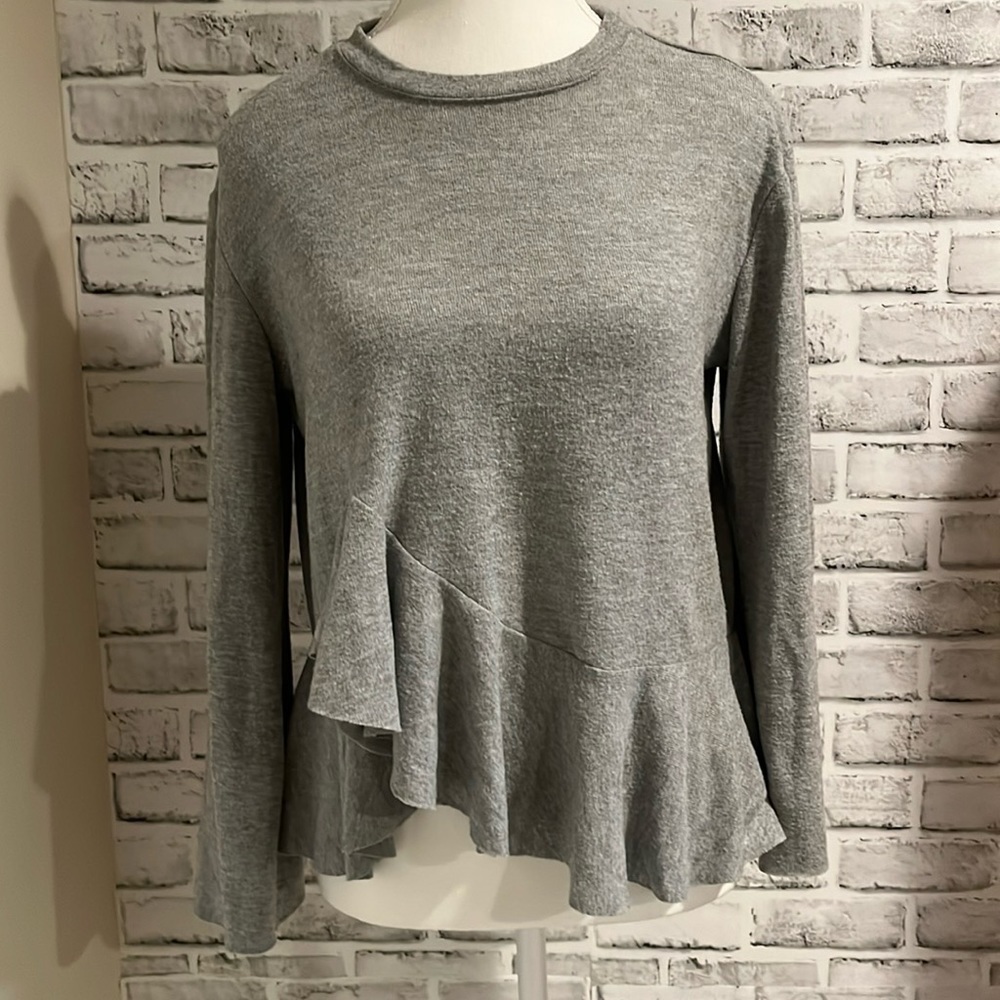 Anthropology Sam & Lavi Ruffle bottom top.​​​​​​​